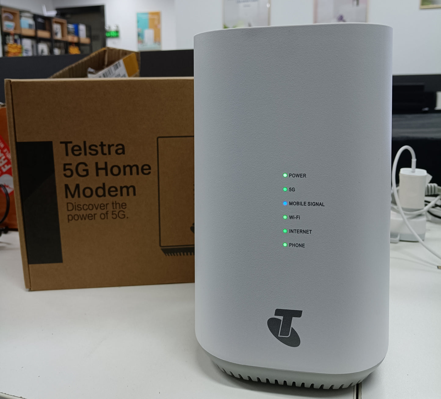 Telstra 5G Home Modem AW1000 Unlocked & Compatible with All Australian Carriers Wi-Fi 6 AX3600